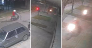 Video: un motociclista de Tolosa aceleró y zafó de un intento de robo en una de las zonas más castigadas