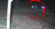 Video registra el atraco de unos hombres en moto a un estudiante en Santa Cruz
