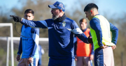 El gran gesto de Alejandro Orfila con el plantel de Gimnasia