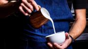 Oferta de empleo en Chicago: buscan baristas y les pagan hasta $21 por hora