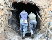 Dos bandos se enfrentaron por una mina de plata en la comunidad Tirani al norte de Potosí, hay varios heridos y una sufrió el impacto de bala