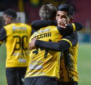 Triunfo que vale un Potosí; The Srongest 2-0 ante Nacional