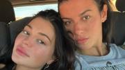 ¡Lo hizo de nuevo! Kylie Jenner presume su perfecto español junto a Victoria VIllarroel