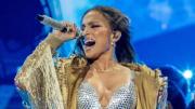 Insecto invasor en pleno show de Jennifer López: el inesperado invitado que sacudió su concierto