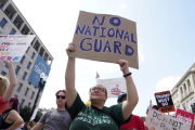 Estados Unidos: Manifestantes afirman que Donald Trump usa la emergencia criminal para justificar la toma de control de Washington D. C.
