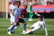 Real Madrid y Atlético, renovados, desafían el poderío del Barcelona de Flick