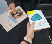 Trueque de libros en redes sociales: así funciona el Tinder que defiende el derecho a la lectura en Neuquén