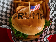 Fundador de la cadena de hamburguesas Trump podría ser deportado tras arresto de inmigración