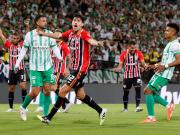 Cardona tuvo una noche de terror en la Libertadores: erró dos penales frente al San Pablo de Crespo y complicó a Atlético Nacional