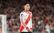 River gastó una millonada en él, tuvo escándalo con FOSTER GILLETT y ahora está BORRADO en Rusia