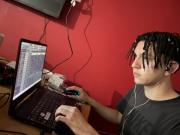 Juan Pablo, la joven promesa del trap en Bariloche, en la cuenta regresiva para la Fiesta de la Nieve