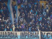 El calvario de los hinchas de Racing en el estadio de Peñarol: un papelón organizativo que duró casi ocho horas y se terminó a la madrugada