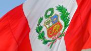 Bandera de Perú reemplaza a la de Colombia en territorio en disputa