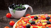 ¿Pizza de yuca? Claro que sí y puedes prepararla en casa: la receta es sencilla, con pocos ingredientes y a muy bajo costo