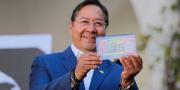 BCB habilita venta y canje del billete y monedas del Bicentenario en agencias del Banco Unión en todo el país