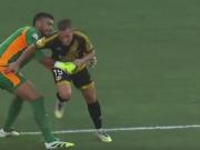 Los bloopers de un arquero argentino en el inicio de la Liga de España: dos errores insólitos y expulsión en el primer tiempo