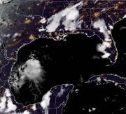 Otra posible tormenta acecha desde el golfo de México
