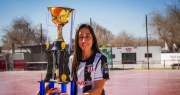 El fútbol, por herencia y amor a su padre: Vir Jofré, la capitana que vivió casi una década en La Gloria y suma un quinteto de títulos