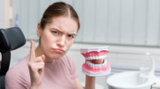 La rutina anual que debes hacer para combatir la placa dental: expertos recomiendan también comprar un cepillo de dientes adecuado para tu caso