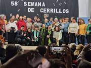 El II Encuentro Coral llenó de música y aplausos al viejo cine municipal de Cerrillos