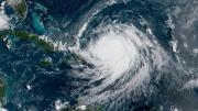 Ordenan evacuación en islas de Carolina del Norte por huracán Erin: Advierten su peligroso paso por EEUU