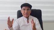 Tras un mes de baja médica, Damián Condori reaparece en Sucre sin definir su retorno al cargo
