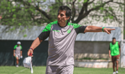 Oriente Petrolero se entrena al mando de Peña desde las 6 de la mañana