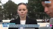 Todo quedó grabado: Reportera iba a realizar un en vivo en plena calle y le robaron el celular