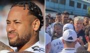 Video: Neymar confronta a los barras del Santos durante invasión al club paulista