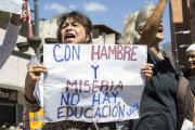 Montos de prestaciones sociales a jubilados del Ministerio de Educación no llegan a 400 dólares