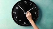¿Se aproxima un cambio de hora en Argentina?: reactivan el debate sobre el impacto que tiene el huso horario en el país