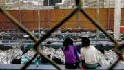 ¿No más detenciones en EE.UU: de niños inmigrantes? La nueva decisión de la Corte Federal que cambia todo