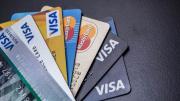 Prepárate para pagar más: estos grandes bancos de EE. UU. subirán las tarifas de sus tarjetas premium en 2025