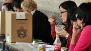 Investigaron a una neuquina que no cumplió como autoridad de mesa: ella ofreció donar dinero