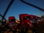 Trump suspende las visas a camioneros extranjeros porque son un peligro para los estadounidenses en las rutas