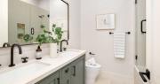 No son azulejos: estas son las alternativas más económicas y modernas para renovar la cocina y el baño