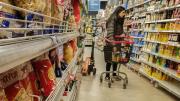 Bolsillos apretados: se encarecen los alimentos 