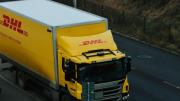 Aranceles de EEUU limitan los envíos de DHL: estos clientes solo pueden mandar paquetes como regalo
