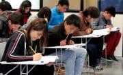 Estudiantes en crisis: 6 de cada 10 adolescentes de 15 años sienten que su situación económica limita sus planes a futuro
