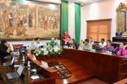 Alcalde Fernández cambia fechas de viaje y concejales no aprobarán su licencia