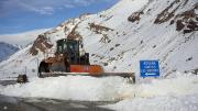 Ya se acumularon 50 centímetros de nieve en el Paso Cristo Redentor que sigue cerrado