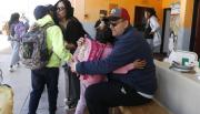 Abrazos solidarios, en una escuela rural de Angastaco