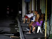 Apagones, promesas, hastío y una economía quebrada: un año de crisis energética total en Cuba