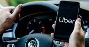 “Tirate o te doy un tiro”: pesadilla para un chofer de Uber a pocas cuadras de la megatoma de Los Hornos