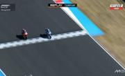 Infartante definición de Valentín Perrone en motociclismo argentino: toque y final ajustado