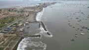 Perú cierra puertos ante intensas olas del Pacífico