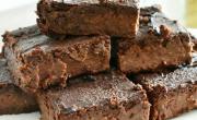 La receta de los brownies de batata y cacao: una merienda fácil para el domingo