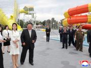 La nueva y brillante superficie de Corea del Norte: aplicaciones, playas y un Starbucks falso