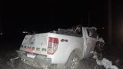 Fuerte vuelco en Ruta 51: se comió una rotonda y terminó con la camioneta de la empresa destruida