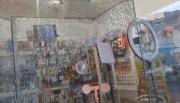En pleno centro de Tartagal vandalizaron y saquearon un local de tecnología por segunda vez